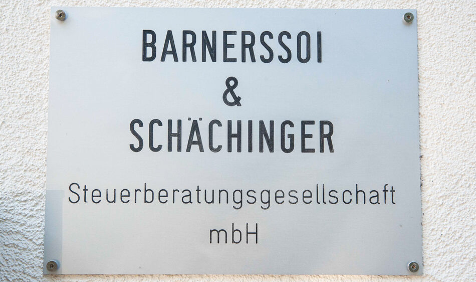 Firmenschild Barnerssoi & Schächinger